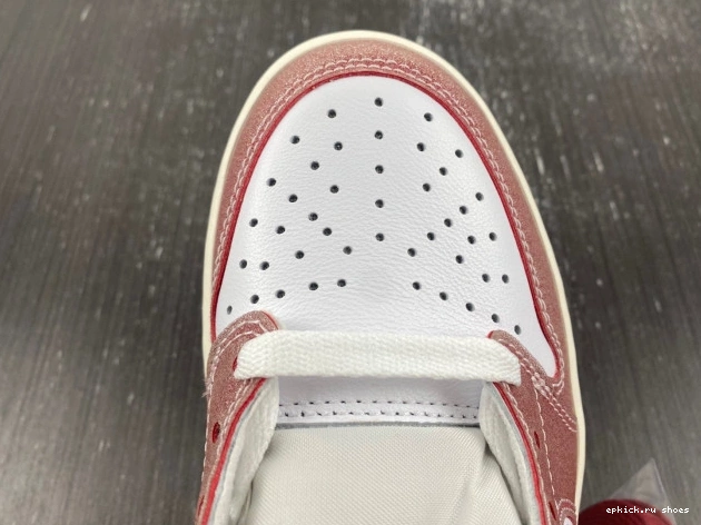 Cheap ROOM OG 'RED 1 LOW BLACK' TROPHY AIR X JORDAN FN0432-017 0805